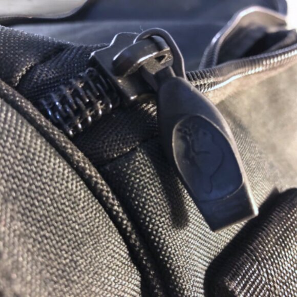 Roots Duffle Bag 20th Century Fox Collectors Vintage Bag - Picture 5 of 10